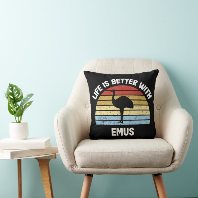 Emu with German Text Das Leben ist besser  Cushion (Chair)