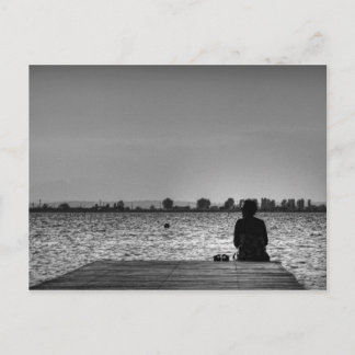 En el muelle postcard