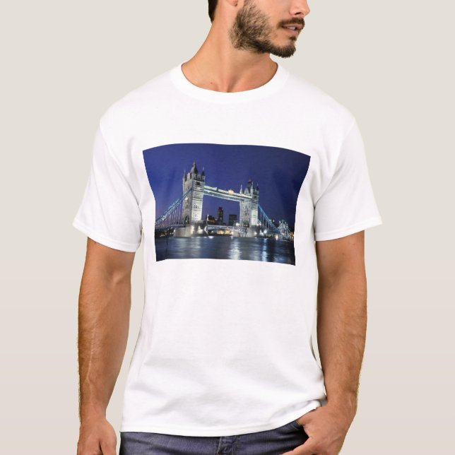 England, London, Tower Bridge 3 T-Shirt (Front)