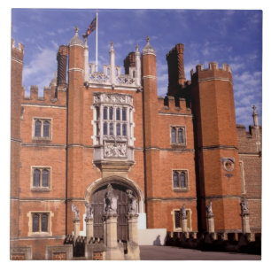 England, Surrey, Hampton Court Palace. 3 Tile