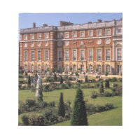 England, Surrey, Hampton Court Palace.