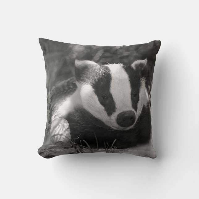 English Badger monochrome pillow (Front)
