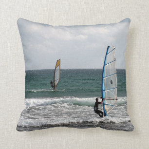Enjoying the wind cushion