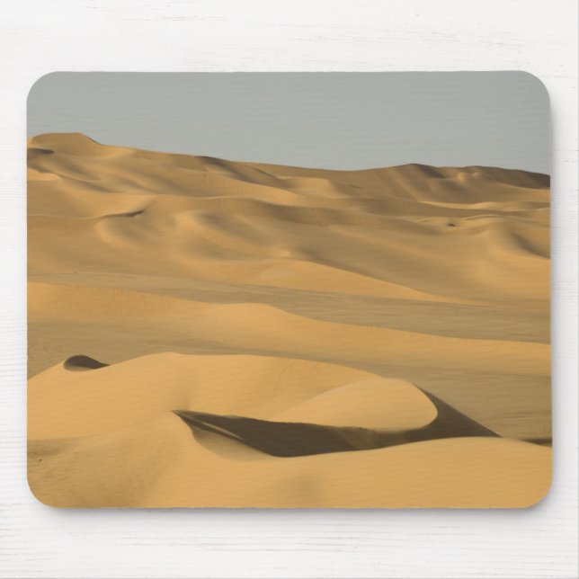 Erg Awbari, Sahara desert, Fezzan, Libya. Mouse Pad (Front)