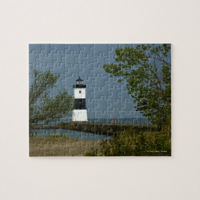 Erie North Pierhead Lighthouse, Pennsylvania Jigsaw Puzzle (Horizontal)