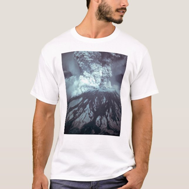 Eruption of Mount Saint Helens Stratovolcano 1980 T-Shirt (Front)