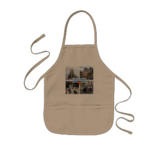 ES Barcelona - Sagrada Familia - Casa Batllo Kids Apron