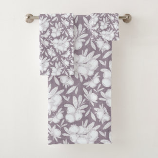 Etched Berry Branch Towel Collection