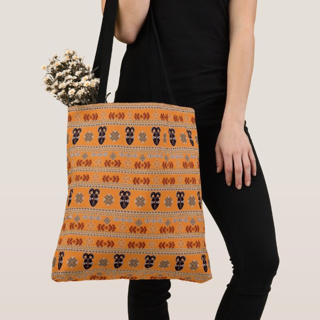 ethnic african striped tribal pattern. tote bag (Close Up)