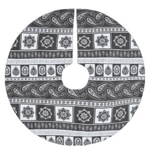 Ethnic Black White: Timeless Pattern Brushed Polyester Tree Skirt