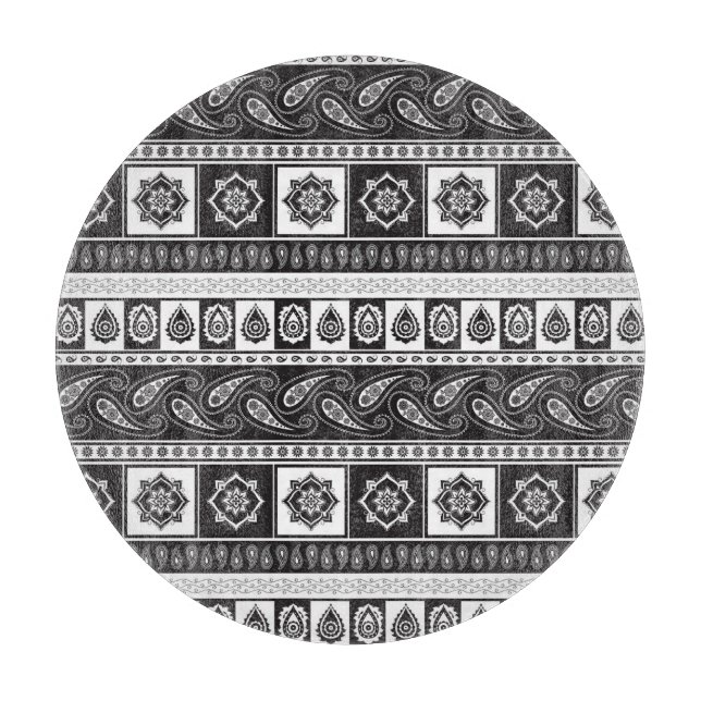 Ethnic Black White: Timeless Pattern Cutting Board (Front)