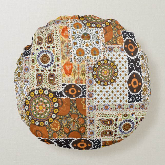 Ethnic Digital Abstract: Seamless Pattern Round Cushion (Front)