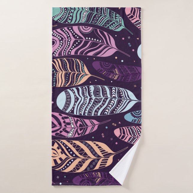 Ethnic feathers: black and white pattern bath towel (Bath Towel)