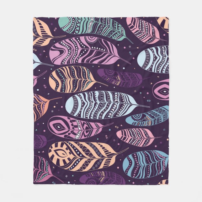 Ethnic feathers: black and white pattern fleece blanket (Front)