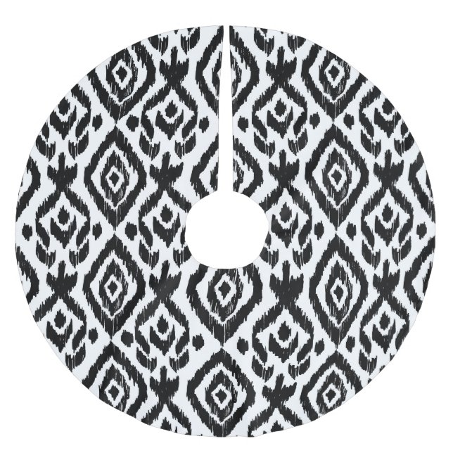 Ethnic hand-drawn, wrapping print pattern. brushed polyester tree skirt (Front)