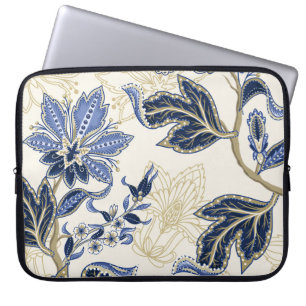 Ethnic seamless pattern with Indian ornament. Vint Laptop Sleeve