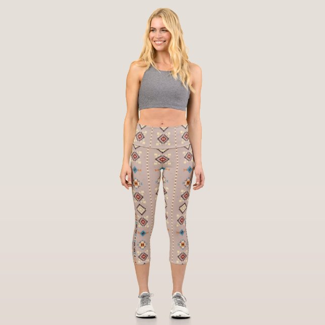 Ethnic: seamless tribal pattern capri leggings (Front)