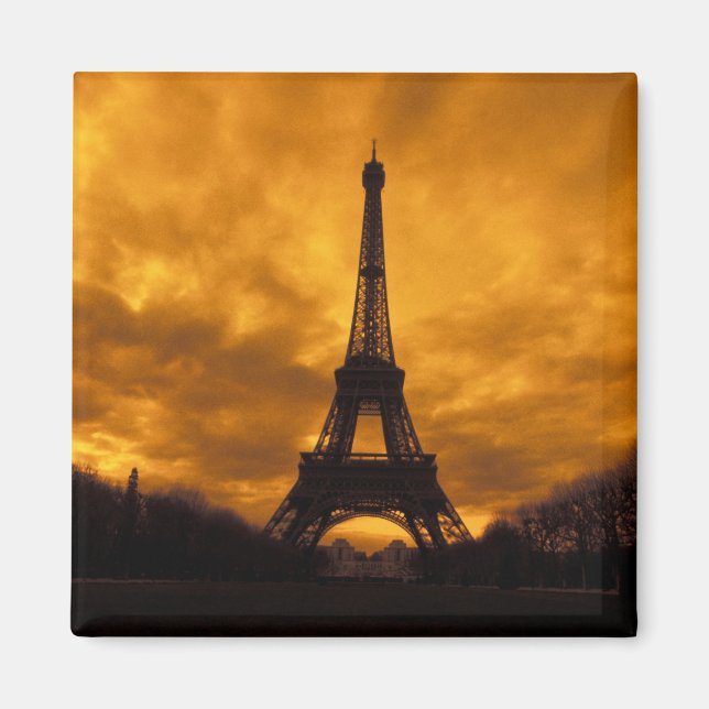 EU, France, Paris.  Eiffel Tower. Magnet (Front)