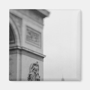 Europe, France, Paris. Arc de Triomphe and 2 Magnet