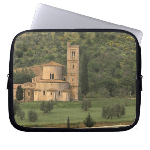 Europe, Italy, Tuscany. Abbazia di Sant'Antimo, Laptop Sleeve