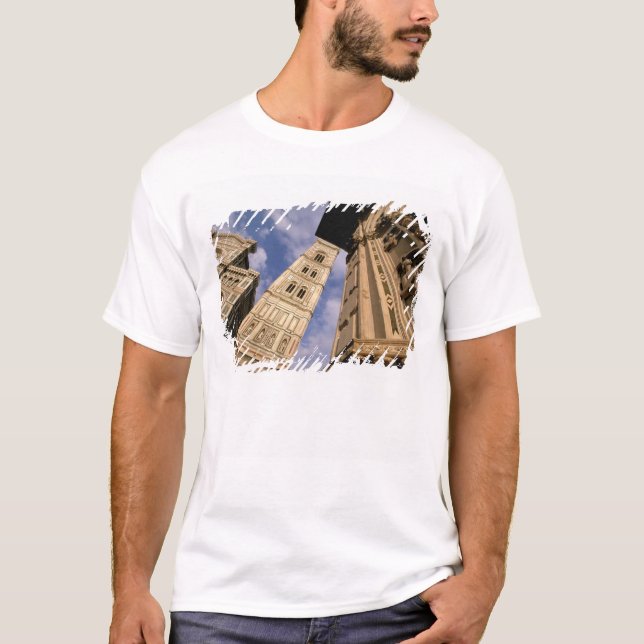 Europe, Italy, Tuscany, Florence. Piazza del 3 T-Shirt (Front)