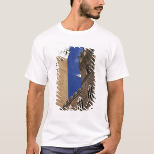 Europe, Italy, Tuscany, Siena. Torre del T-Shirt