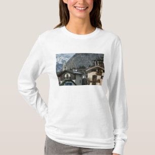 Europe, Italy, Valle d'Aosta, COURMAYEUR: Town T-Shirt