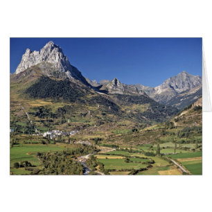 Europe, Spain, Sallent de Gallego. A small