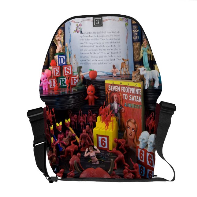 Eve Messenger Bag (Back Open)