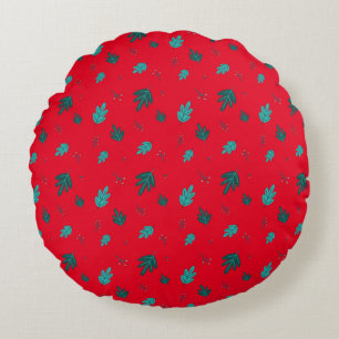 Evergreen Tree Leaves & Red Holly Berries Round Cushion