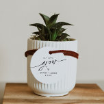 EVERLEIGH Let Love Grow Plant Favour Tag<br><div class="desc">Everleigh Collection - a stunning and minimalist collection that features a modern calligraphy font that is both chic and stylish. This collection offers a timeless and elegant design that is perfect for any event, from weddings to baby showers and everything in between. Embrace the elegance and sophistication of the Everleigh...</div>