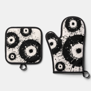 Evil eye black and white oven mitt & pot holder set