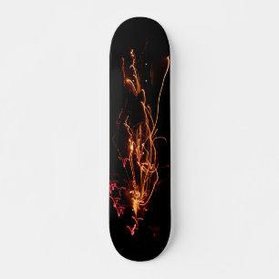 Explosiv, brandneu und brandheiß! skateboard
