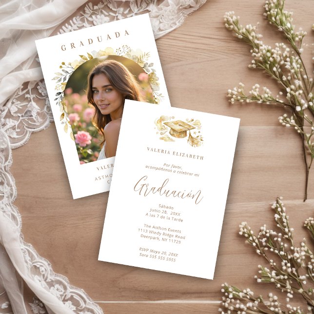 Exquisite Beige Graduate Cap Floral Arch Photo Invitation (Exquisite Graduate Cap in Beige Tones Graduation Invitation Card Design in Spanish with Front Photo.)