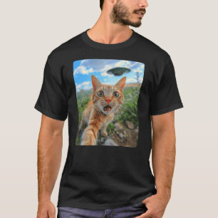 Extraterrestrial Encounter Cat Selfie with UFO T-Shirt