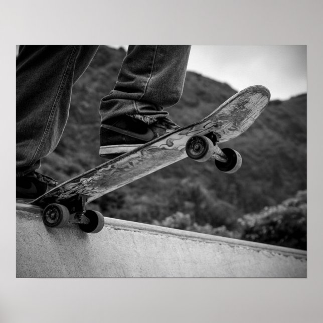 Extreme Sports Post: Skateboard Poster (Front)