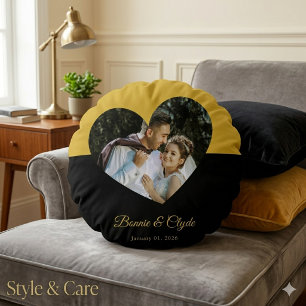 Eye-casing Heart Couple Gold and Black Round Cushion