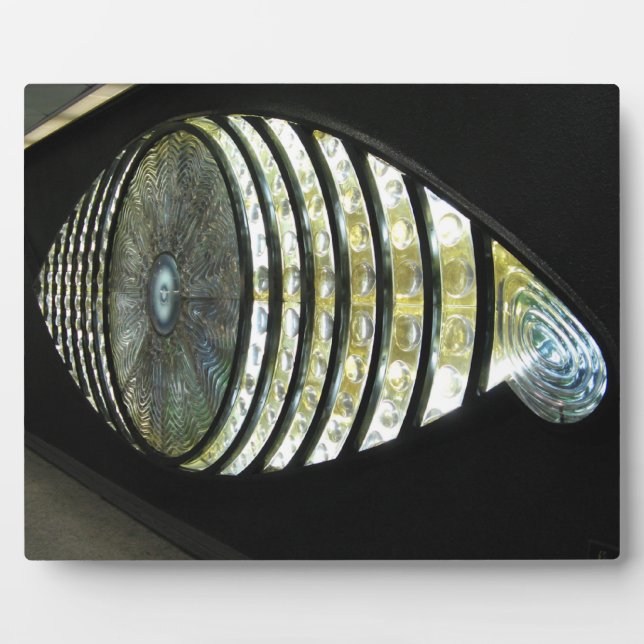 Eye of Shinjuku 新宿の目 Plaque (Front)