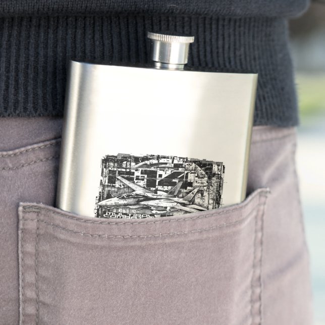 F-14 Tomcat Hip Flask (In Situ)
