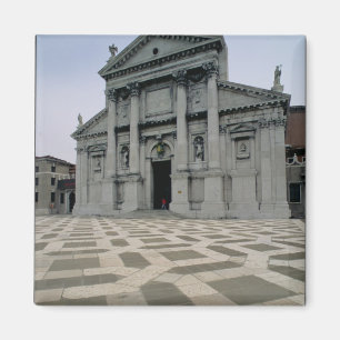 Facade of the church, built 1564-80, facade done i magnet