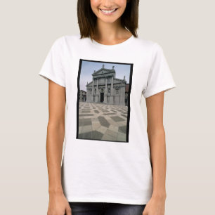 Facade of the church, built 1564-80, facade done i T-Shirt