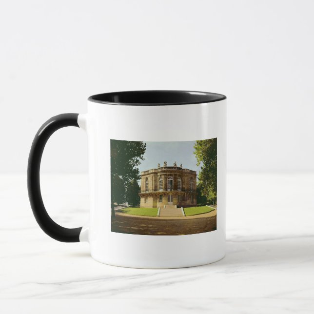 Facade of the Pavillon de Hanovre Mug (Left)