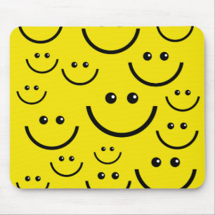 Face! Mouse Pad