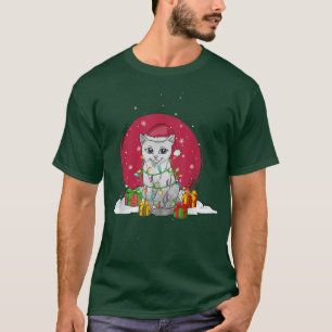 Fairy lights Christmas cute cat in snow with chris T-Shirt