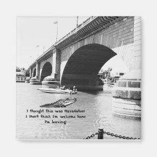 (Fake) Alligator swimming by the London Bridge Magnet