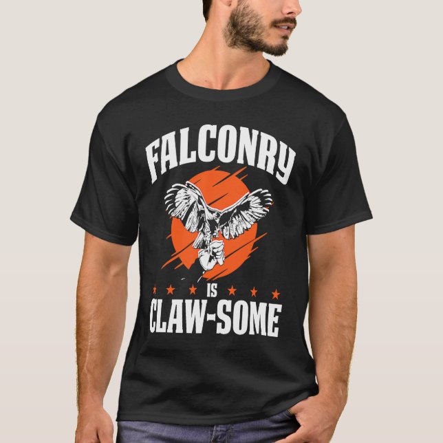 Falconer Falcon Hunter Falconer Tracker Duck Hunte T-Shirt (Front)
