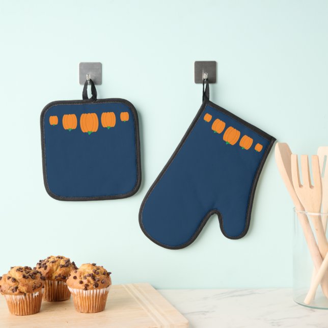Fall Pumpkin Oven Mitt & Pot Holder Set (Insitu(Hanging))