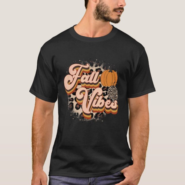 Fall Vibes Retro Leopard Pumpkin Thanksgiving Men  T-Shirt (Front)