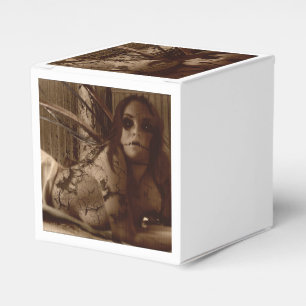 Falln Follow Me Favour Box