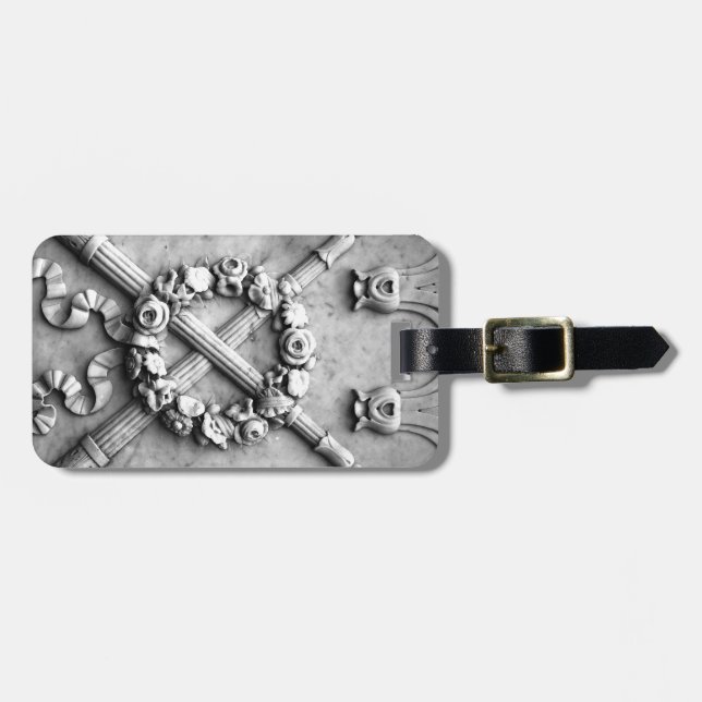 Falln Light Lost Luggage Tag (Front Horizontal)